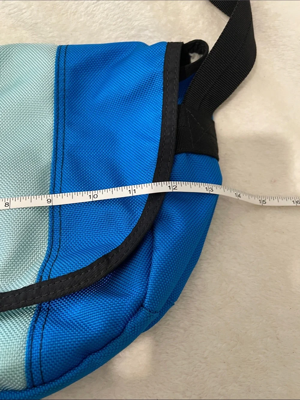 Timbuk2 crossbody bag
